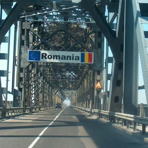 Lucrări de asfaltare pe Podul Prieteniei dintre PTF Giurgiu și Ruse. Traficul va fi afectat pentru o bandă