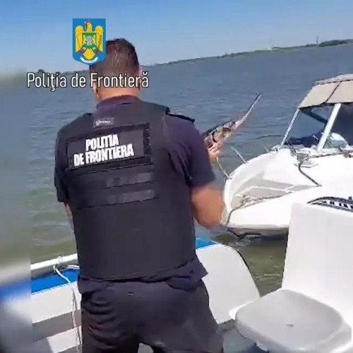 Captură Ilegală de Pește în Marea Neagră: Ambarcațiune și Plase Descoperite de Garda de Coastă