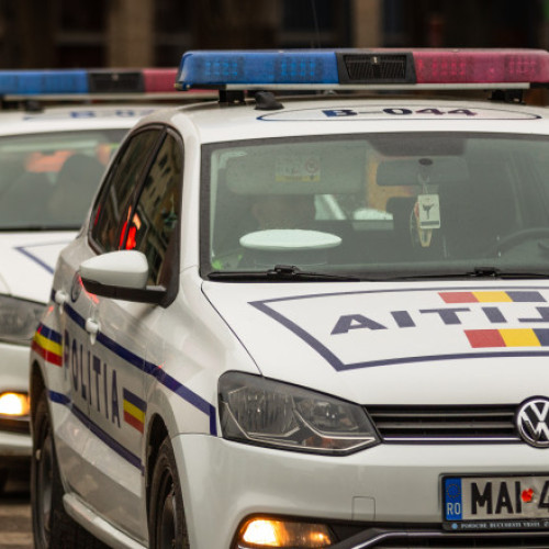Un minor de 12 ani prins conducând mașina tatălui său în Dâmbovița