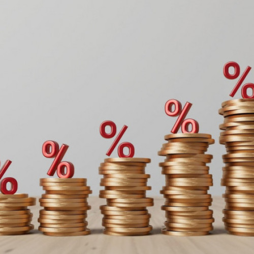 Deficitul bugetar a crescut la 3,24% din PIB în primele patru luni ale anului, dublu faţă de perioada similară a anului trecut