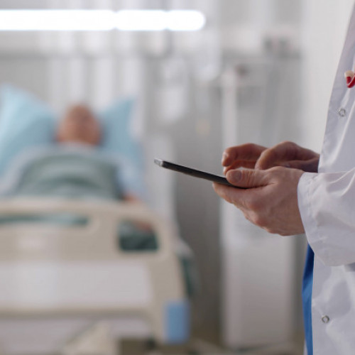 Ancheta la SCJU Sibiu: Medic acuzat ca vine beat la munca si trateaza pacienti