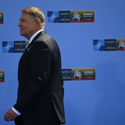 POLITICO: Creşte presiunea asupra lui Iohannis ca să se retragă din cursa pentru conducerea NATO. Scenarii vehiculate la Bruxelles