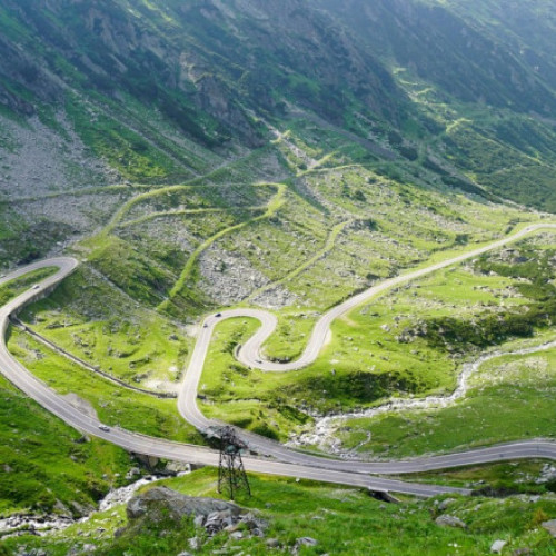 Transfăgărășanul se deschide mâine dimineață