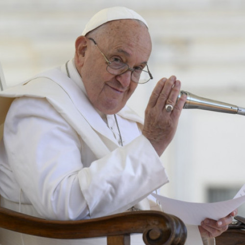 Papa Francisc recomandă predici scurte pentru a menține atenția enoriașilor