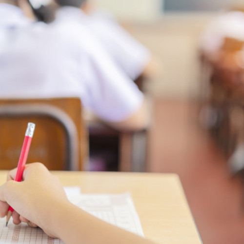 Politistii din Gorj deschid dosar penal dupa aparitia subiectelor de matematica ale Evaluarii Nationale