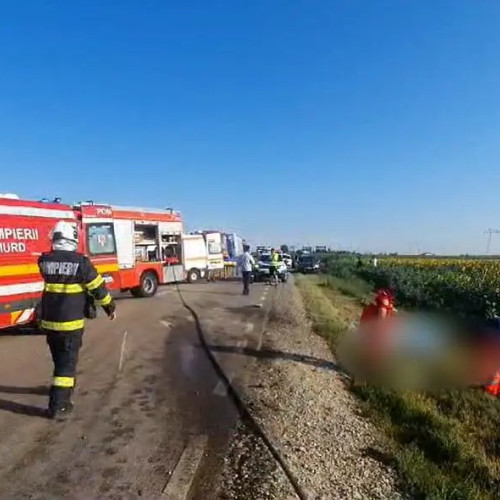 Accident tragic pe DN2 &quot;Drumul Mortii&quot;: Cinci persoane, inclusiv doi copii, au murit
