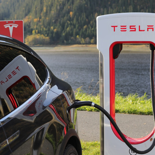 Inmatriculările Tesla în România aproape s-au dublat în primele cinci luni ale anului 2024